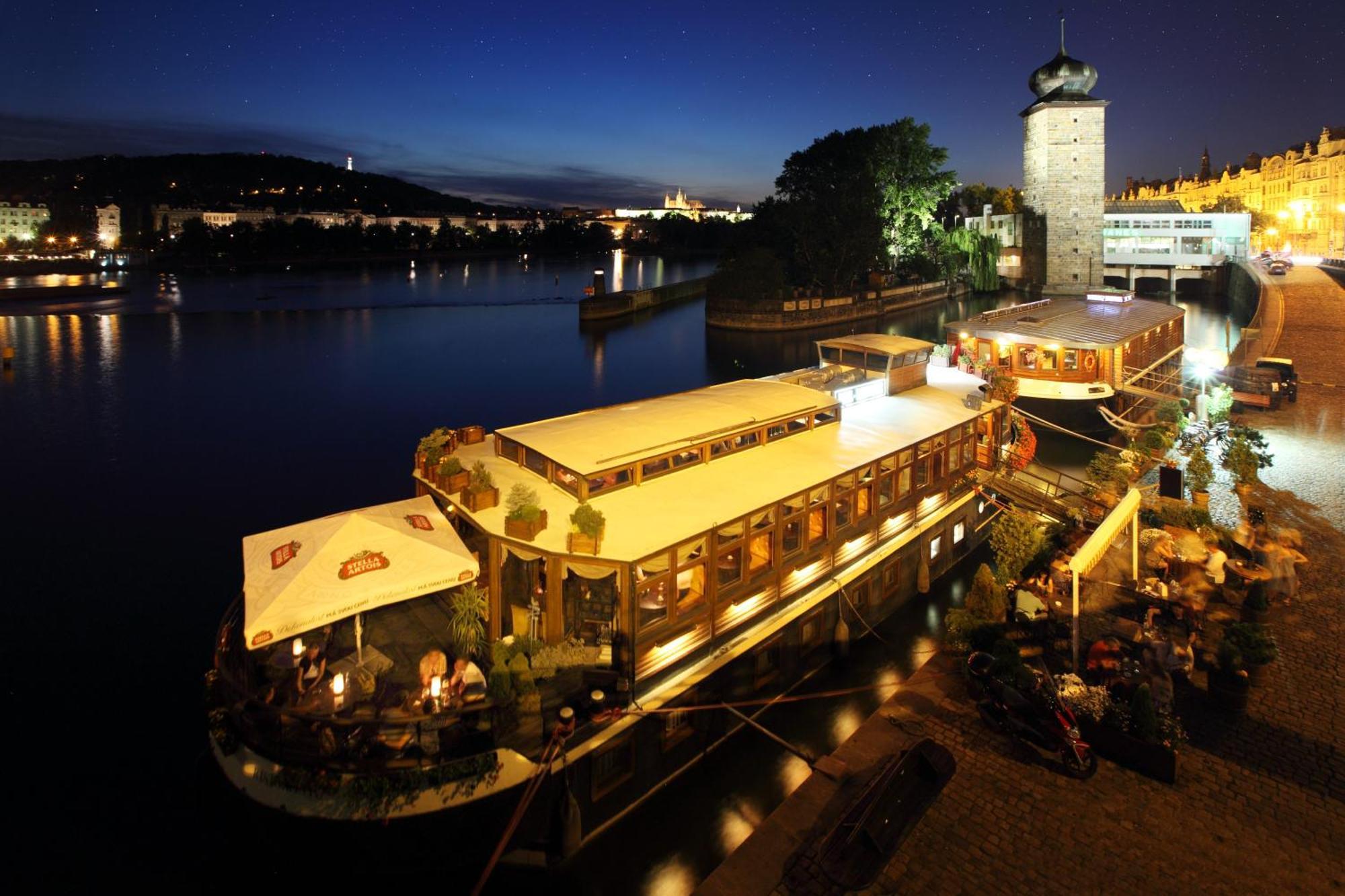 Hotel na wodzie Boat Matylda 4*